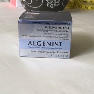 Algenist anti aging blurring moisturizer